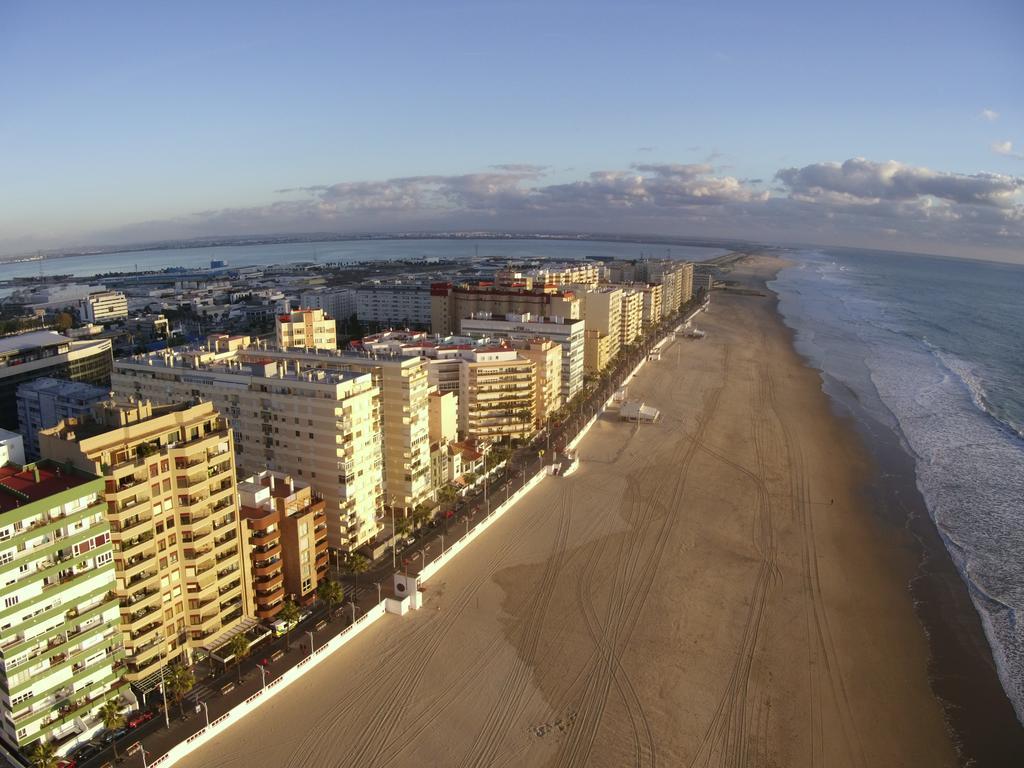 Ferienwohnung Atico Avda Cadiz Playa Exterior foto